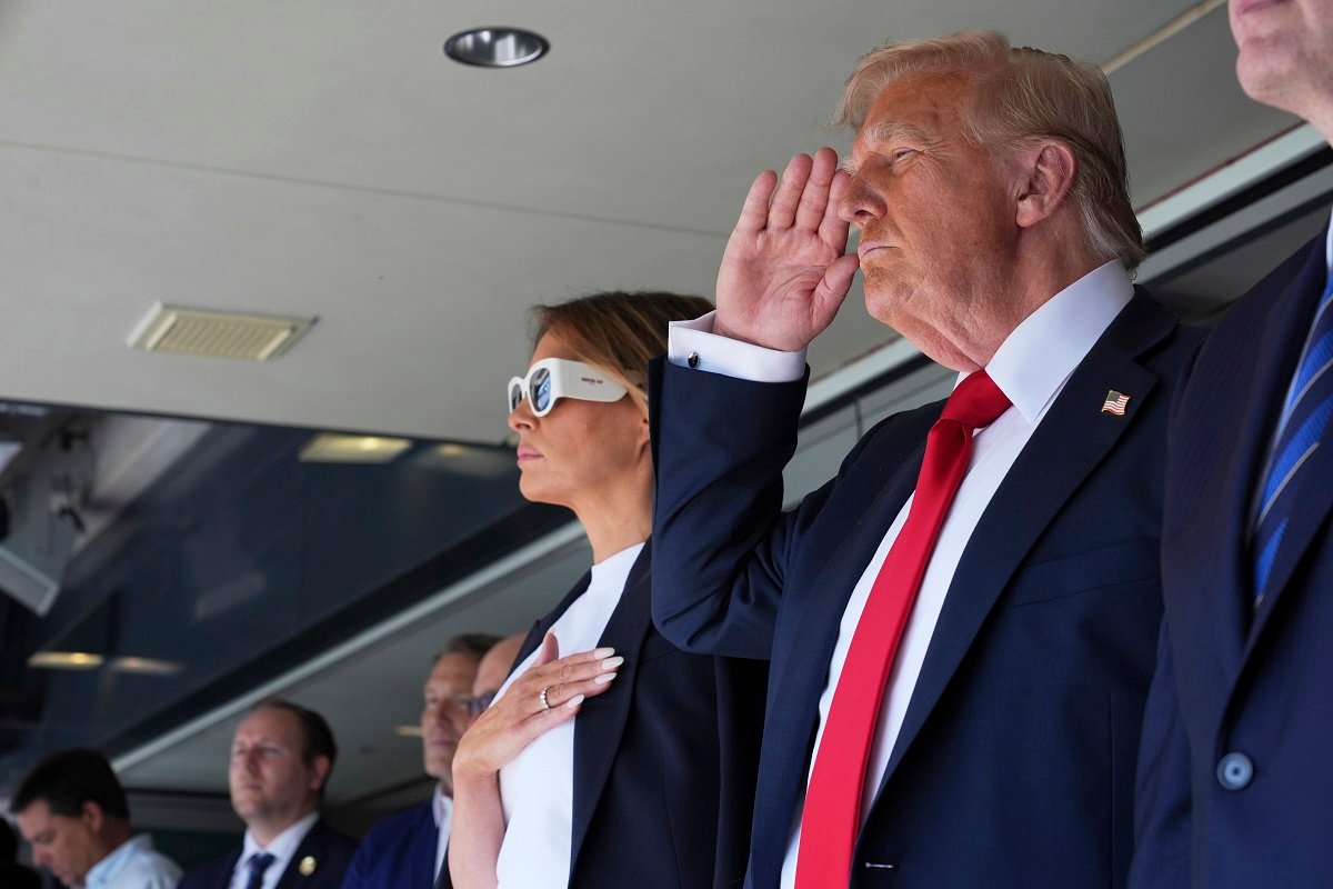 Donald Trump é vaiado antes da final do Mundial de Clubes nos Estados Unidos - 