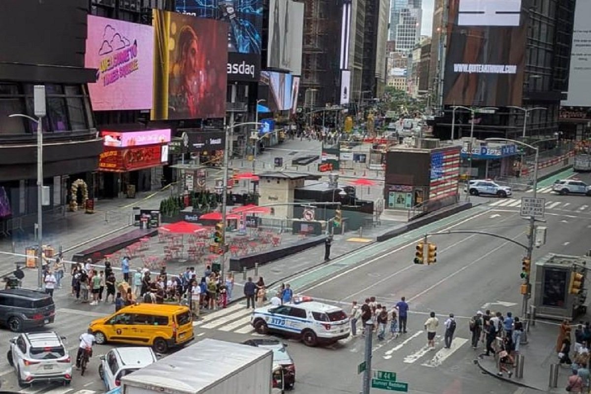 Polícia de Nova York bloqueia acesso a Times Square após ameaça de bomba - 