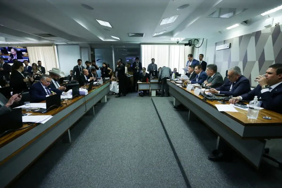 CPI pressiona por dados de entradas do ‘Careca do INSS’ na sede da Previdência - 