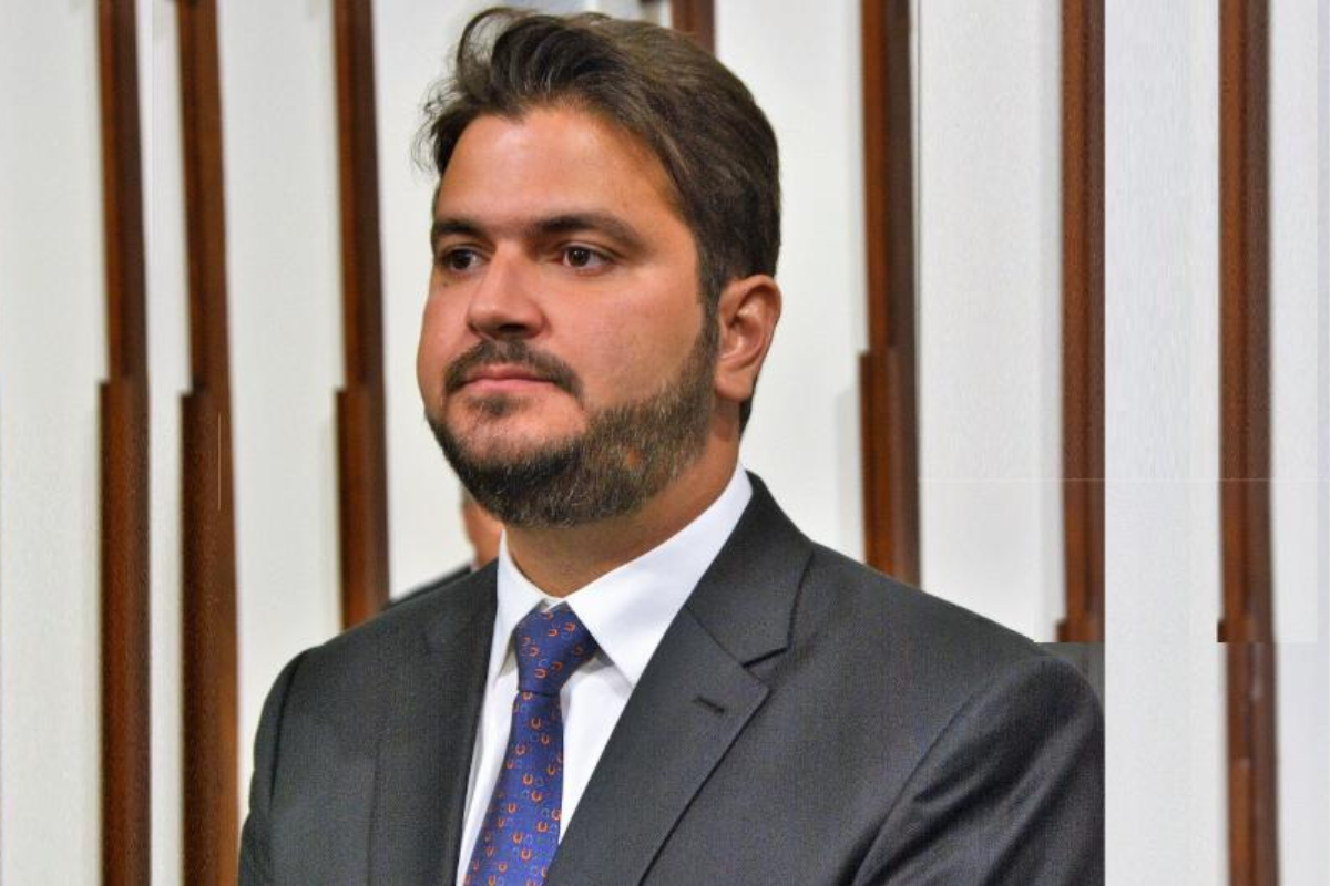 Diego Coronel quer ampliar prazo para análise e ouvir os 14 deputados que invadiram plenário da Câmara - 