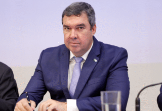 Eduardo Riedel assina filiação ao PP e PSDB perde seu último governador - 