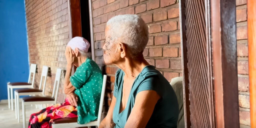 lar aconchego dos idosos