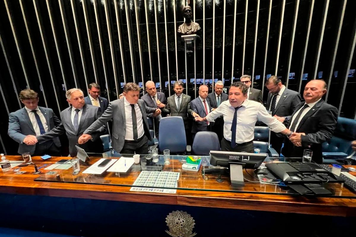 Corregedoria da Câmara pede suspensão de três deputados por obstrução do plenário; saiba quem são - 