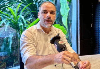 Bahia tem melhor resultado da década na geração de empregos, diz Augusto Vasconcelos, ao admitir que desigualdades e Bolsa Família são obstáculos - 