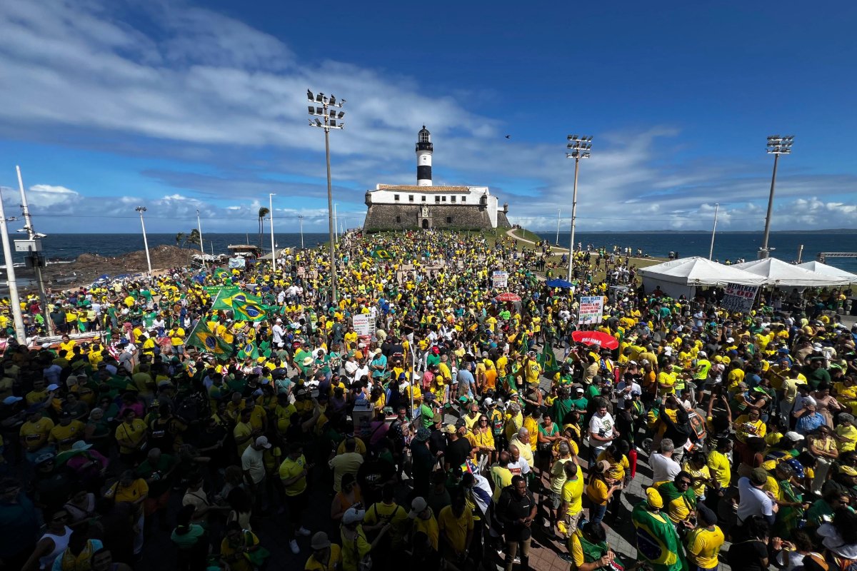 Salvador tem terceiro domingo seguido de protestos contra STF e governo federal - 