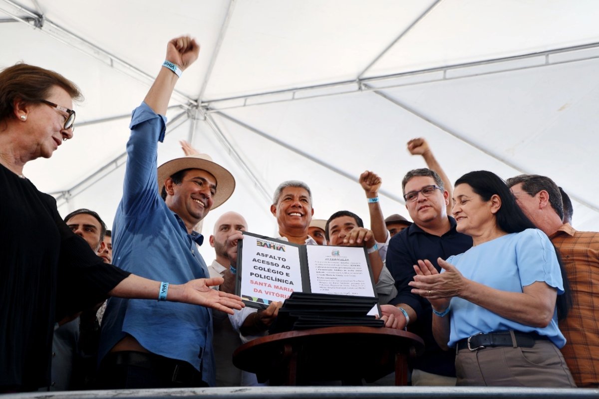 Aliado de ACM Neto, prefeito de Santa Maria da Vitória anuncia apoio a Jerônimo: ‘Um compromisso de estarmos juntos por muitos anos pra frente’ - 