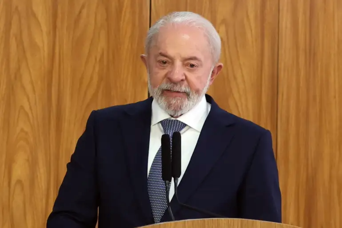 Lula reage ao tarifaço de Trump e dispara: ‘Lulinha paz e amor’ está pronto para negociar - 