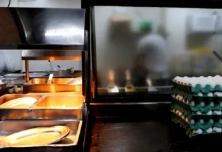 IBGE: Setor de serviços da Bahia bate recordes em empresas, empregos e receita em 2023 - 