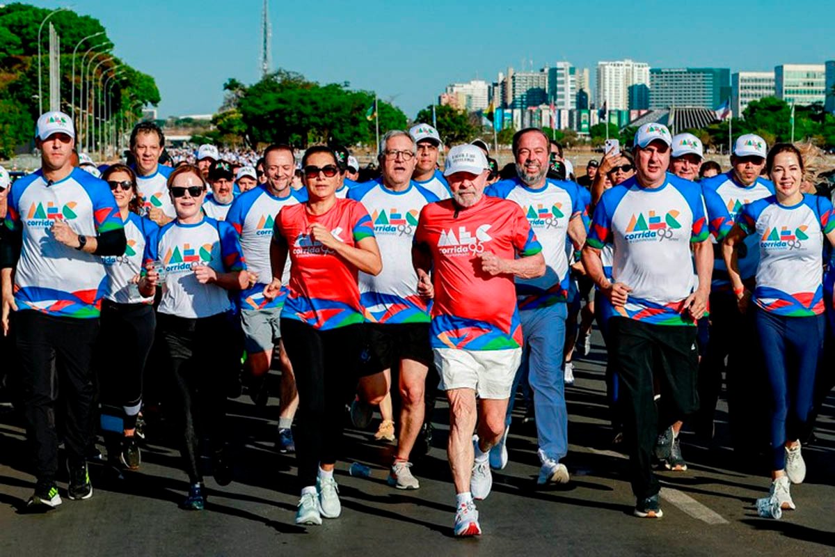 Lula defende educação como base da soberania nacional: ‘para ninguém dar palpite’ - 