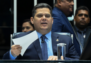 Alcolumbre arquiva PEC da Blindagem após rejeição unânime na CCJ do Senado - 