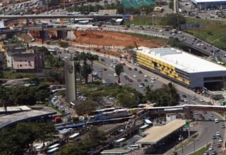 Viaduto Raul Seixas terá bloqueios parciais na Avenida Tancredo Neves a partir desta quinta - 