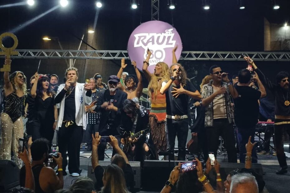 Salvador encerra Festival da Primavera com tributo a Raul Seixas e Carnaval fora de época na orla - 