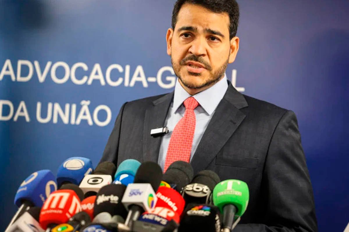 Governo Trump amplia retaliações ao Brasil e revoga visto do advogado-geral da União, Jorge Messias - 