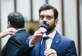 Tiago Correia denuncia novas invasões e alerta para agravamento de conflitos no Extremo-sul da Bahia - 