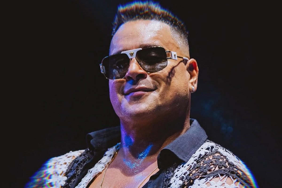 Xanddy Harmonia é internado em Salvador após passar mal e cancela show no Rio - 