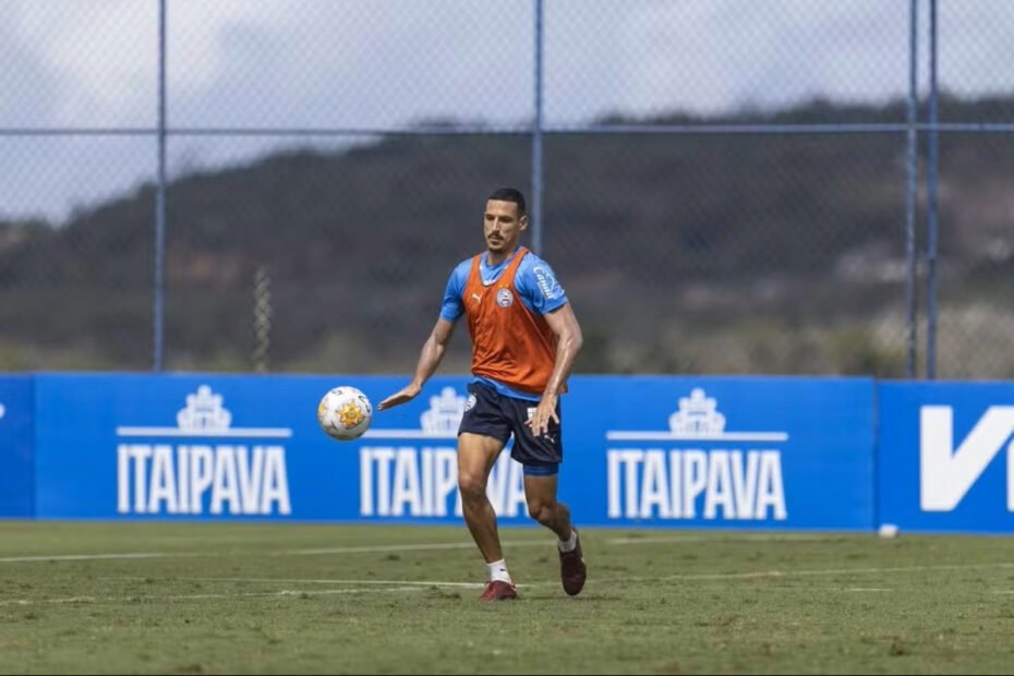 Gabriel Xavier ganha nova oportunidade no Bahia após lesão de David Duarte - 
