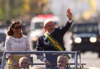 7 de Setembro em Brasília: Lula participa de desfile da Independência sem ministros do STF e sob gritos de ‘sem anistia’ - 