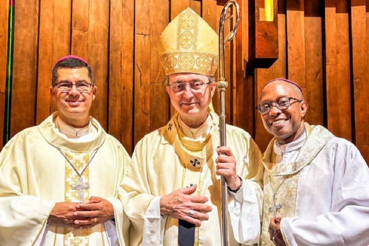 Arquidiocese de Salvador apresenta novos bispos auxiliares em missa solene na Catedral Basílica neste sábado - 