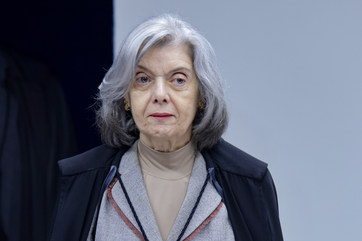 Cármen Lúcia defende indicação de mulher para vaga de Barroso e cobra mais representatividade no STF - 