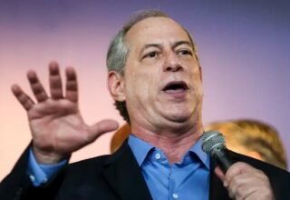 Ciro Gomes deixa o PDT e deve anunciar novo partido na próxima semana - 