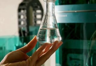 Ministério da Saúde orienta estados sobre casos de intoxicação por bebidas adulteradas com metanol - 