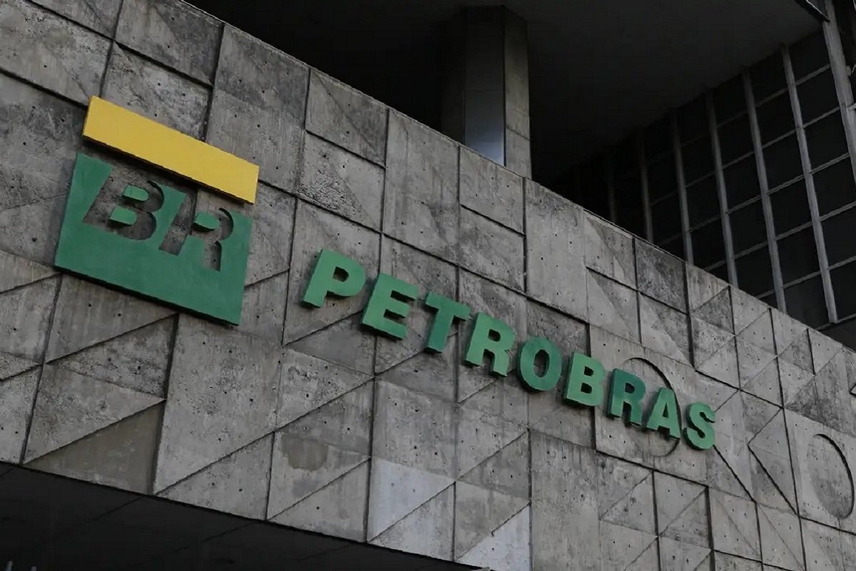 Justiça do Trabalho impõe limite à greve na Petrobras e exige retorno mínimo de funcionários - 