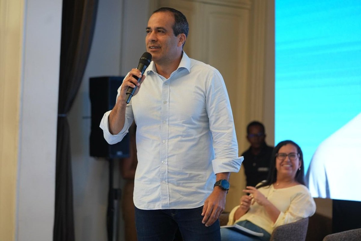 Prefeitura de Salvador promove almoço de Natal para população em situação de rua - 