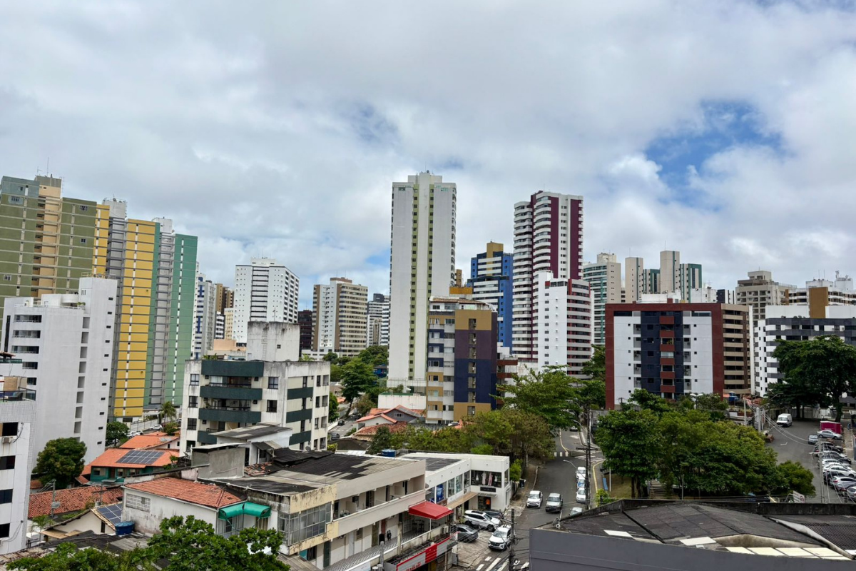 Chuva dá trégua nesta manhã em Salvador, mas previsão indica pancadas fortes até domingo - 