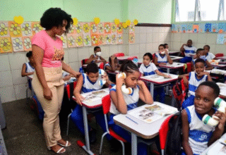 Dia do Professor: homenagem à Antonieta de Barros e os desafios da docência no Brasil - 