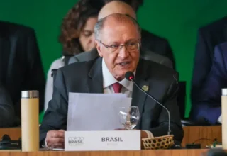 Alckmin reforça compromisso climático e propõe mapas globais para acelerar transição energética na COP30 - 