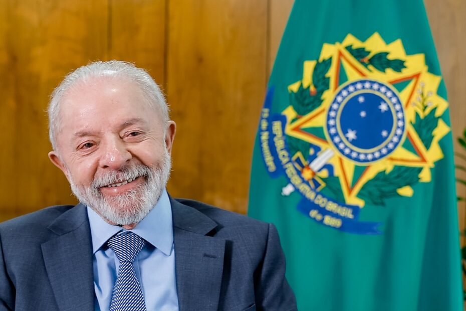 Nova pesquisa Atlas/Bloomberg mostra Lula ainda líder em todos os cenários de 2026, apesar de queda - 