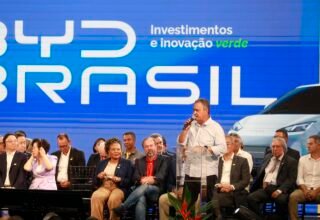 Rui Costa critica oposição e diz que os mesmos que derrubaram MP do IOF celebraram saída da Ford - 