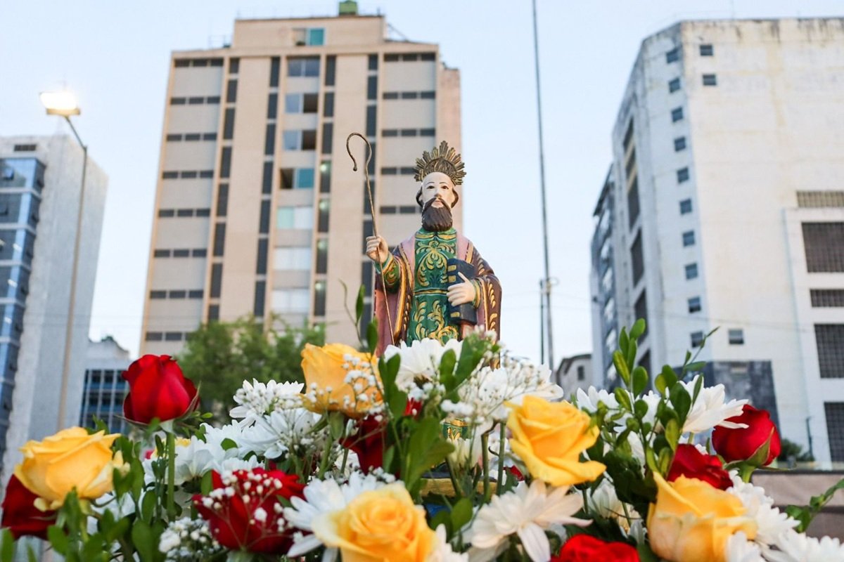 Festa de São Nicodemus volta a abrir portões do Porto de Salvador para fiéis após anos de restrições - 