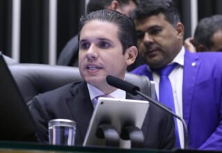 Cúpula do Congresso rompe com líderes do governo e eleva tensão na relação com o Planalto - 