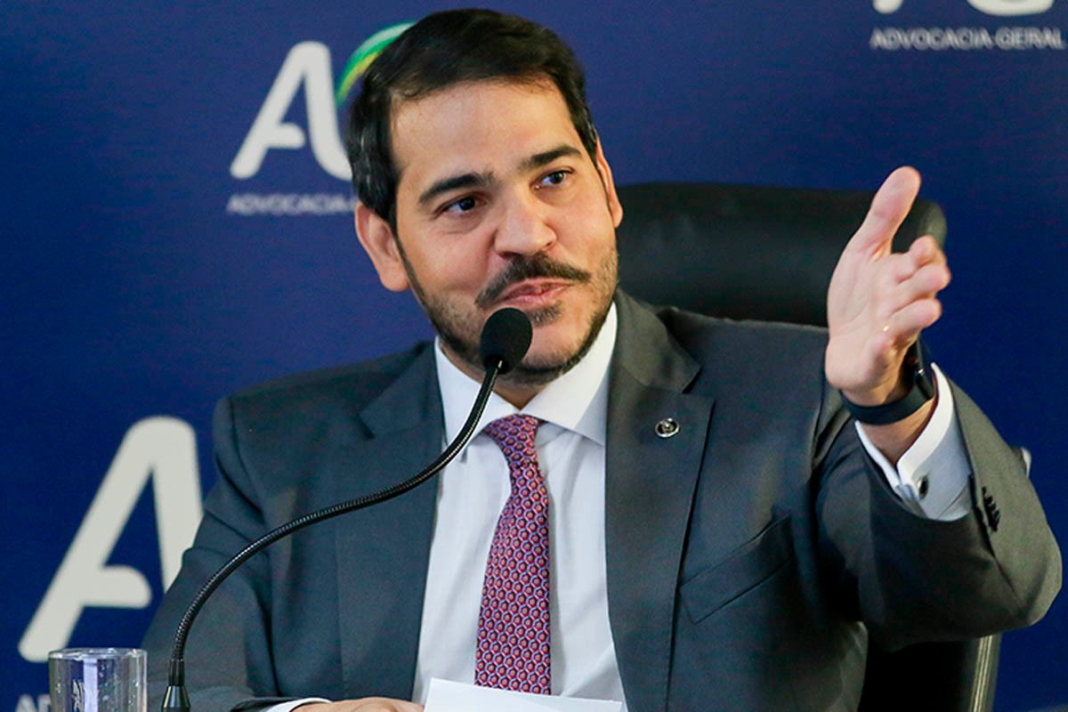 Após indicação ao STF, Messias publica carta a Alcolumbre e reforça disposição para diálogo no Senado - 