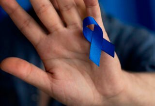 Novembro Azul: por que tantos homens ainda têm medo do exame de próstata (e o que a ciência explica sobre isso) - 