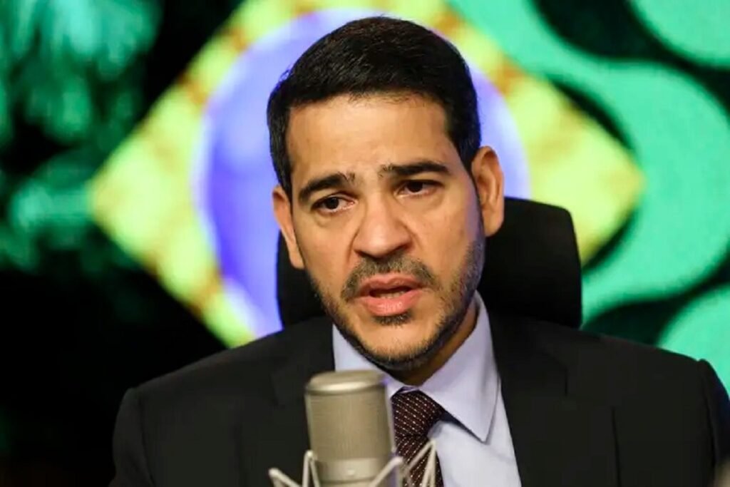 Lula deve indicar Jorge Messias ao STF, afirma Jaques Wagner