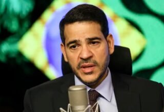 Presidente da CPMI do INSS diz que vai pautar votação da convocação de Jorge Messias nesta quinta-feira - 