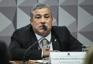 Presidente da Conafer vai se apresentar à Polícia Federal após investigação sobre desvios no INSS - 