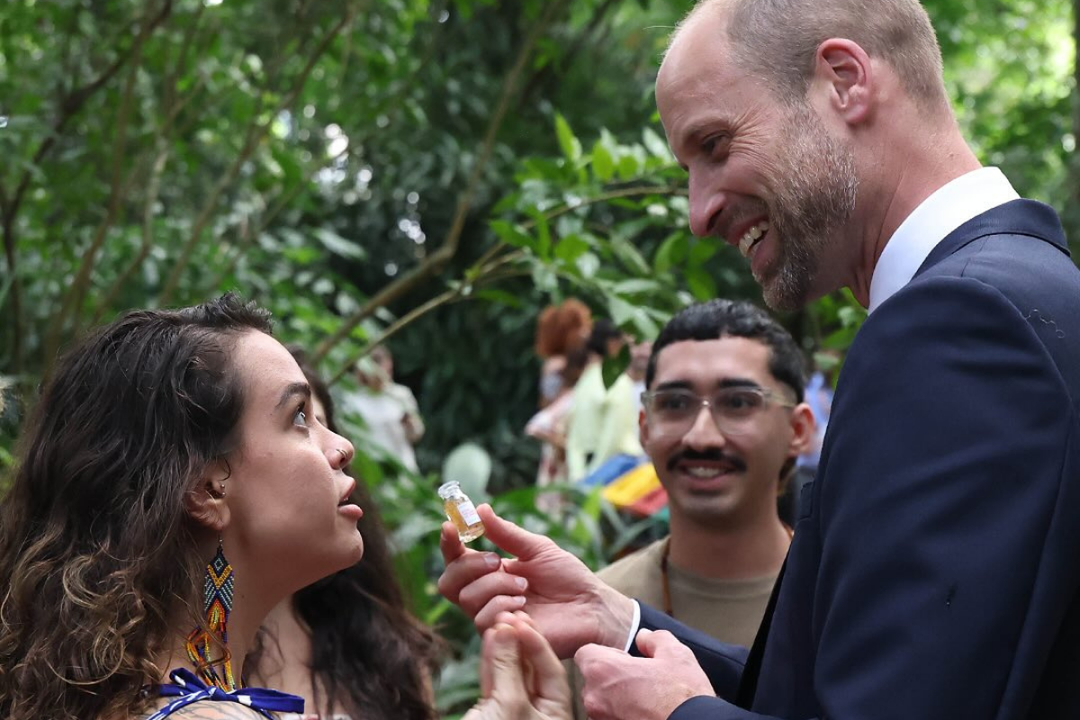 Chuva amazônica, perfume de ervas e um pequeno fã: os bastidores da visita do príncipe William a Belém - 