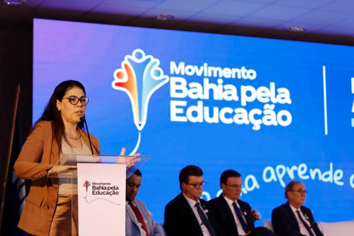 Prêmio Município Alfabetizador reconhece cidades baianas com melhores índices de alfabetização - 