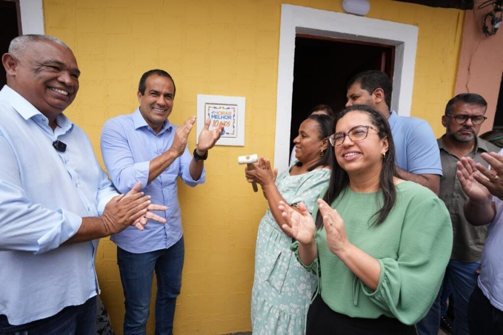 Morar Melhor entrega mais 100 casas reformadas no Alto do Cabrito e chega a 400 lares beneficiados