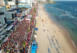 Carnaval de Salvador 2026 tem blocos à venda com Bell Marques, Ivete e abadás de até R$ 2 mil - 