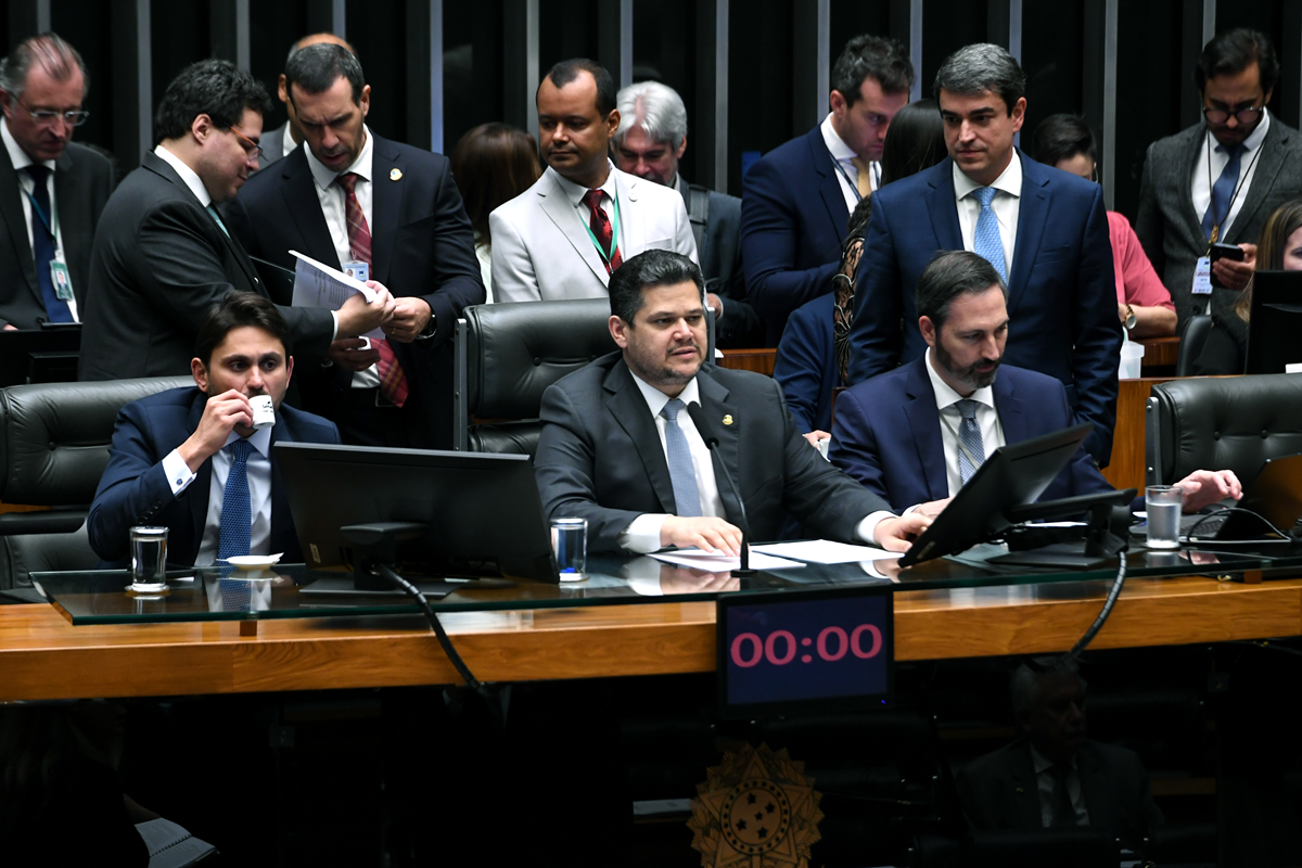 Congresso aprova Orçamento de 2026 com R$ 61 bilhões em emendas e superávit previsto de R$ 34,5 bilhões - 