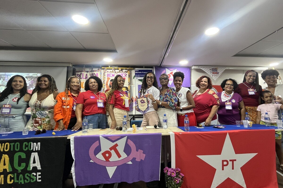 Lideranças femininas discutem participação da mulher na política em evento com militantes do PT - 