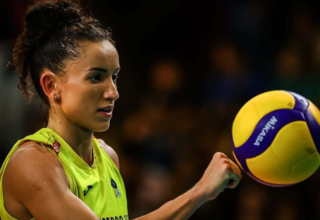 Gabi Guimarães é eleita a 2ª melhor jogadora de vôlei do mundo em 2025 - 