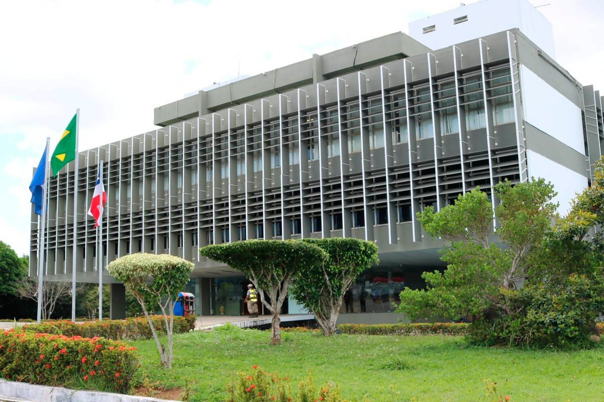 Governo da Bahia repassa R$ 134,7 milhões aos municípios e antecipa Fundeb para ajudar no fechamento das contas - 