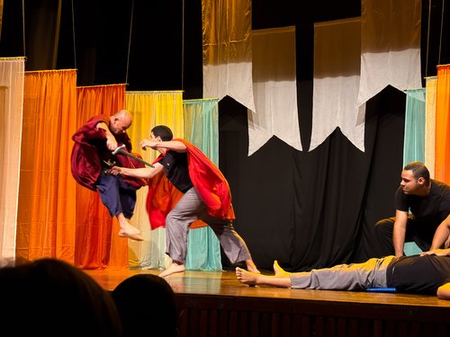 Todo Mundo Faz Teatro