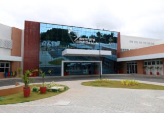 Sesab confirma transferência de pacientes para hospital de Salvador após suspeita de intoxicação por metanol - 