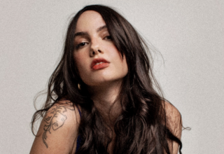 Lavínia revisita clássicos de Moraes Moreira em show especial nesta sexta-feira e anuncia novidades para o verão - 